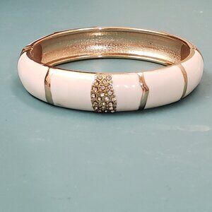 Sequin, NWOT, Ivory gold jeweled enamel hinged bangle bracelet